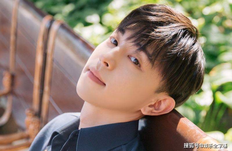 十大外围足球平台app_
现在明星只想捞快钱？邓伦一连接了近十部综艺节目 粉丝召唤敬服羽毛(图3)